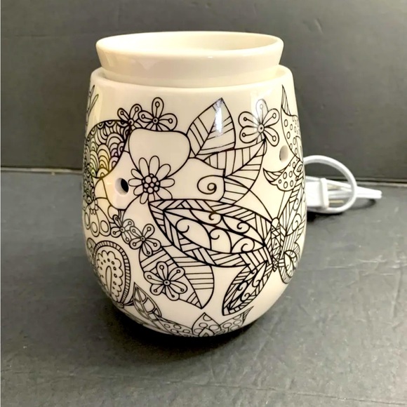 Scentsy Other - Scentsy Warmer Reimagine Coloring Retired Full Size